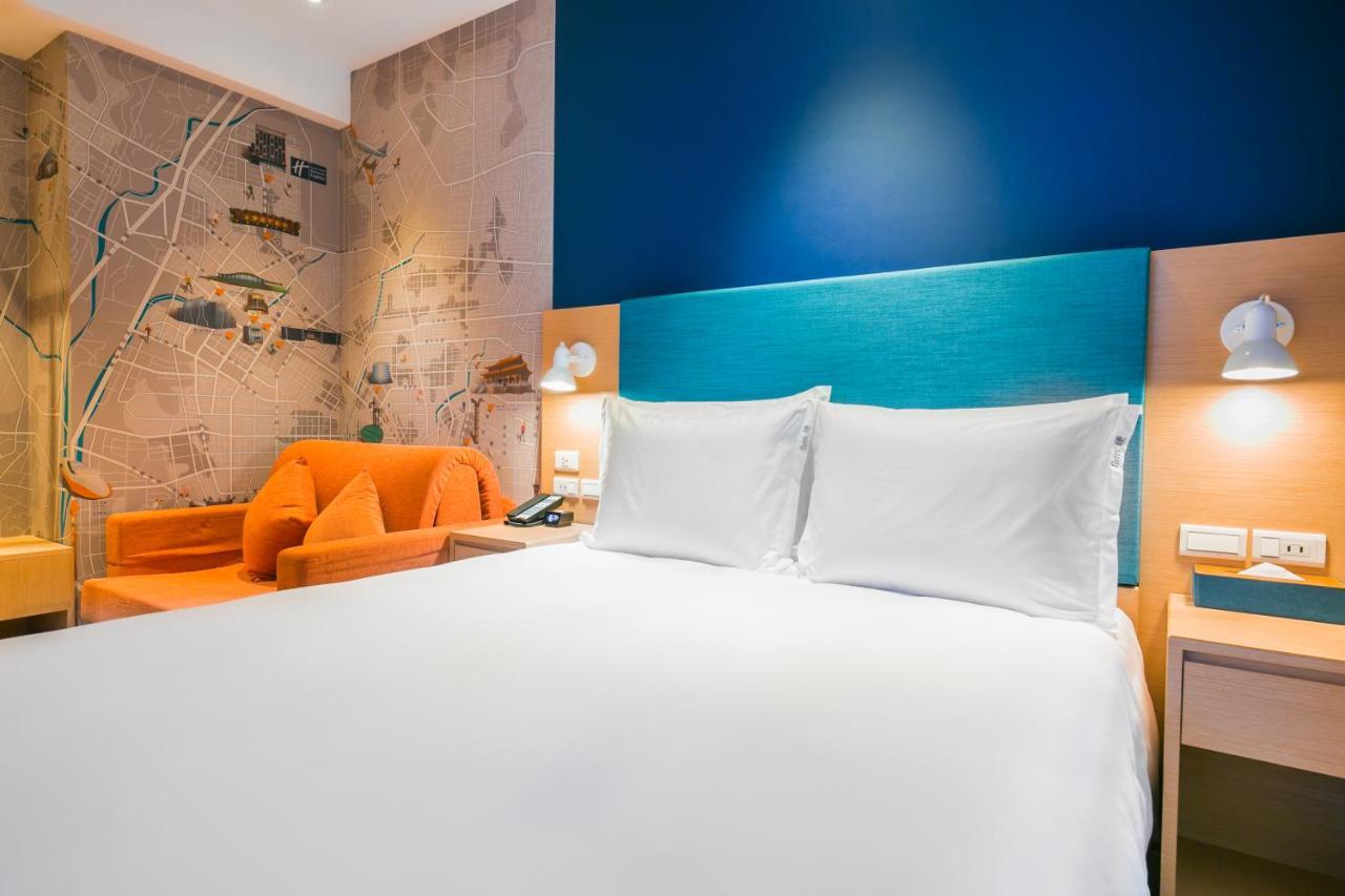 Holiday Inn Express Taichung Fengchia By Ihg Exterior photo